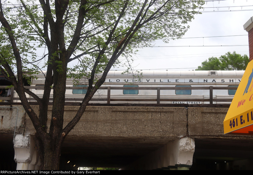 L&N #3301 "Royal Street" Observation Car